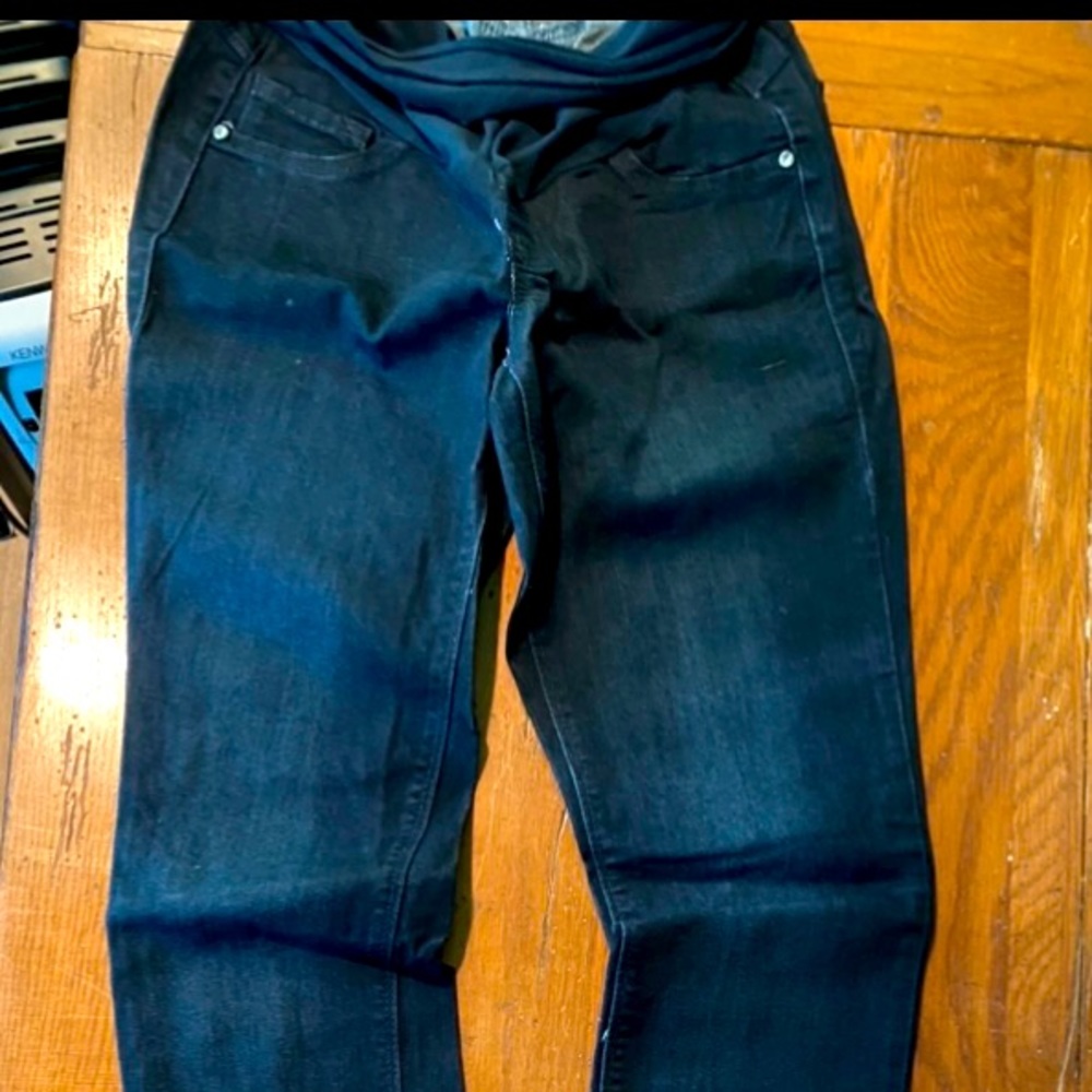 Dark blue denim maternity skinny jeans